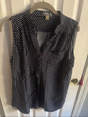 Market & Spruce Black and White Polka Dot Sleeveless V-Neck Blouse